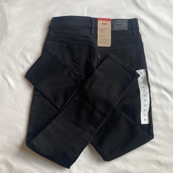 NWT Women’s Levi’s black shaping skinny jeans 27x30 - Picture 3 of 5